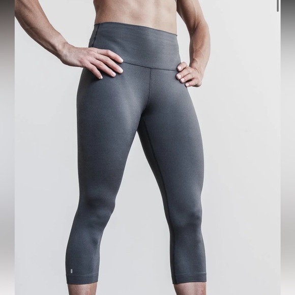 Nobull Women’s High Rise Crop Tights Size S - Picture 1 of 10